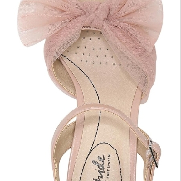 Lifestride pink bow Chunky Heel Sandals size 9.5 - Picture 2 of 2